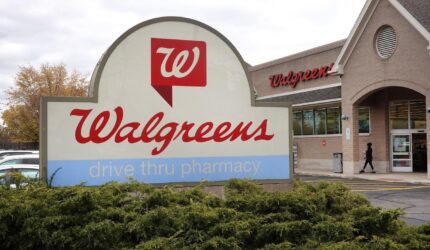 Walgreens Raih Laba $344 Juta, CEO Minta Kesabaran untuk Memulihkan Keadaan