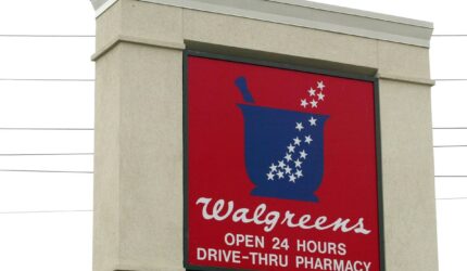 Walgreens menjual saham lain di distributor Cencora seharga $ 300 juta