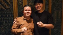 Arbi Leo bersama Ketua Umum Partas Solidaritas Indonesia (PSI)