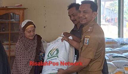Kepala Desa Argomulyo, Distrik Banjit "Tn. Suhardi: Mendistribusikan Beras CPP langsung pada tahun 2025