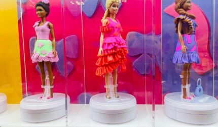 Ketidakpastian tarif menyakiti penjualan mainan di Q2, Hasbro dan Mattel melaporkan