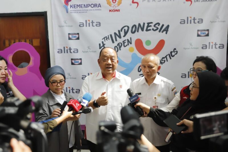 Ketum Komite Olahraga Nasional Indonesia (KONI) Pusat Letjen TNI Purn Marciano Norman membuka secara resmi 4th Indonesia Open Gymnastics 2025 pada 9 Juli 2025