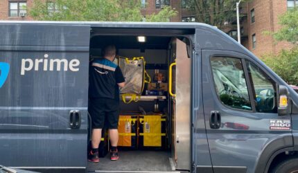 Penjualan ritel online Amazon melonjak 11% pada kuartal kedua, menjelang Amazon Prime Day