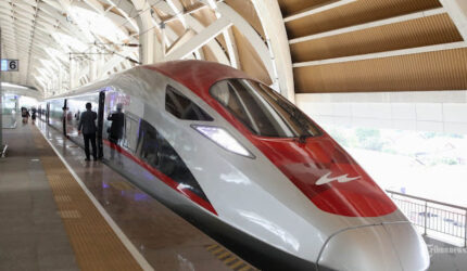 Jika Anda melanggar hukum, semuanya berakhir 1 Kalau Langgar Hukum, Sikat Habis