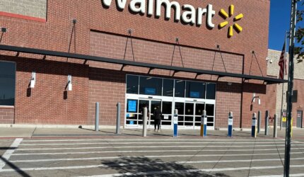 Walmart Baru saja Melemparkan Tembakan AI Besar ke Haluan Amazon 1 Walmart Baru Saja Meluncurkan Tembakan AI Besar ke Haluan Amazon