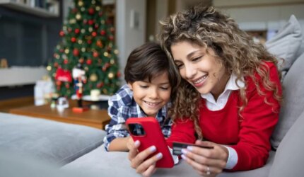 Bagaimana AI dan BNPL Menulis Ulang Belanja Liburan