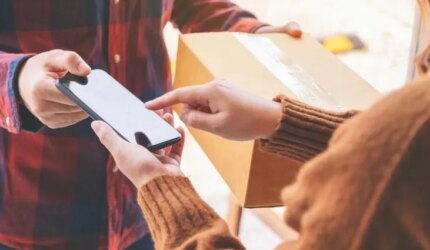 Laporan Narvar Menemukan Dua Pertiga Pembeli Merasa Stres Setelah Melakukan Pembelian