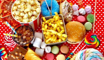 Soda Permen Camilan Junk Food yang Tidak Sehat