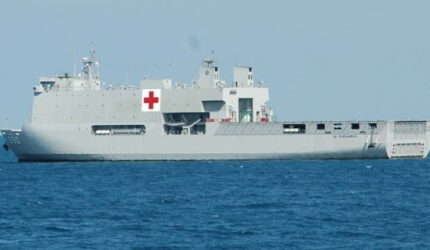 Tangani Bencana di Sumut dan Sumbar, TNI AL Kerahkan 6 KRI dan 4 Helikopter