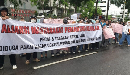 Tersandung Isu Ijazah S3 Palsu Arsul Sani Dituntut Mundur dari Hakim Konstitusi