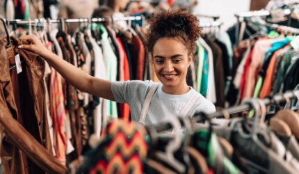 Tren Fesyen Gen Z yang Membingungkan Pengecer Pakaian