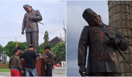 Viral Patung Leher Pak Karno Miring di Alun-alun Indramayu