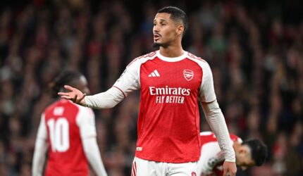 Berita tim: Saliba, Rice dan Timber kembali untuk Wolves