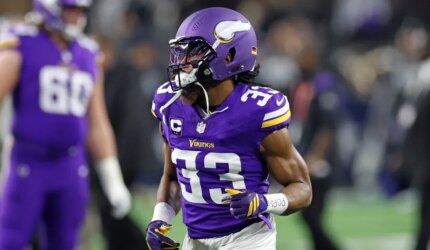 Cedera Aaron Jones: Vikings RB dipertanyakan untuk kembali di Pekan 16