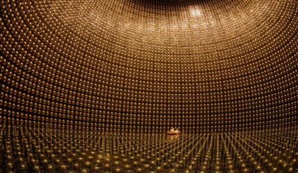 Di dalam Detektor SK Super Kamiokande