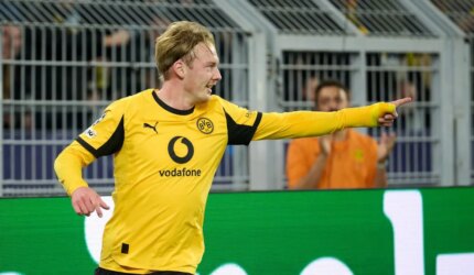 SC Freiburg - BVB SEKARANG langsung di TV: siaran Bundesliga pertama di TV dan streaming