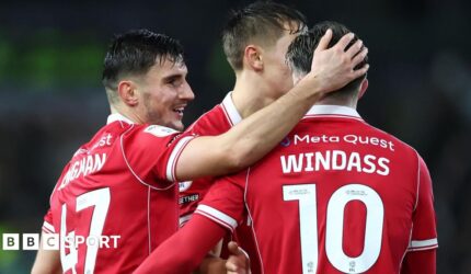 Swansea vs Wrexham LANGSUNG: Skor kejuaraan, statistik & pembaruan