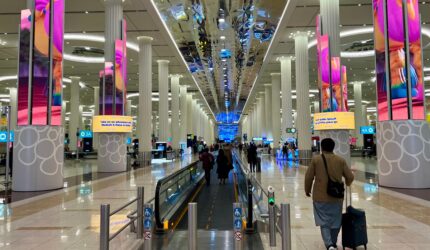 Wisatawan Dubai dilanda kekacauan transportasi saat Natal setelah penerbangan ditunda dan dibatalkan