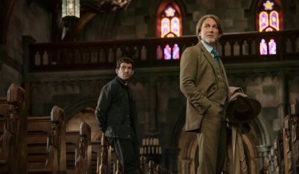 “Wake Up Dead Man”: Misteri Pembunuhan dengan Tuhan dalam Detailnya