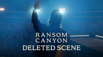 Adegan yang Dihapus Ransom Canyon Musim 2: Thomas Rhett dan Jordan Davis Tampil Langsung untuk Festival Minka Kelly