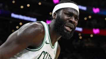 Center Celtics senilai $56 juta menolak membayar $100K untuk berlatih bersama Hakeem Olajuwon
