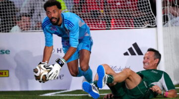 Colo Colo mengumumkan penandatanganan Vozinha, penjaga gawang sensasi Piala Dunia bersama Cape Verde