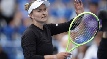 Krejcikova mengalahkan wild card Havlickova di Praha untuk kemenangan ketujuh berturut-turut