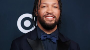 Meskipun memiliki kontrak senilai $156 juta, bintang Knicks Jalen Brunson menelepon orang tuanya untuk meminta nasihat keuangan