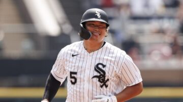 Munetaka Murakami melakukan homer dua kali pada hari bobblehead untuk White Sox