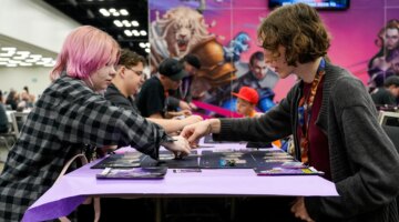 Pembaruan langsung Gen Con 2026 dari konvensi game yang terjual habis
