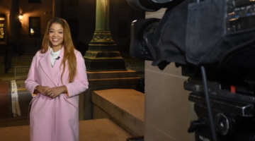 Reporter WBZ-TV mengumumkan kepergiannya dari stasiun
