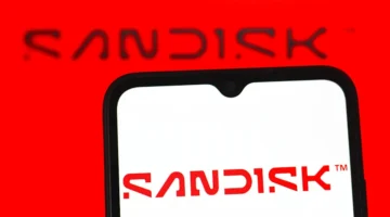 Saham SNDK Rebound Setelah Penurunan 35% Minggu Ini – Pertumbuhan Sandisk yang Dipicu AI 'Luar Biasa, Tapi Terbatas,' Kata Analis
