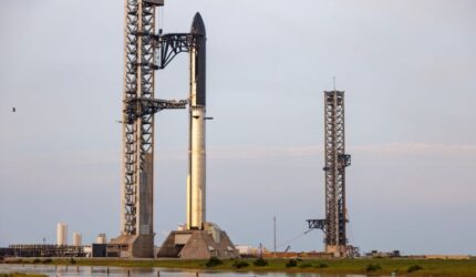 SpaceX mencoba meluncurkan Starship lagi setelah mengalami masalah mesin