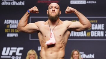 Valter Walker berharap untuk menegosiasikan ulang kontrak dengan kemenangan UFC Abu Dhabi: 'Saya tidak bodoh' untuk bertarung di peringkat kelas berat 'demi kacang'
